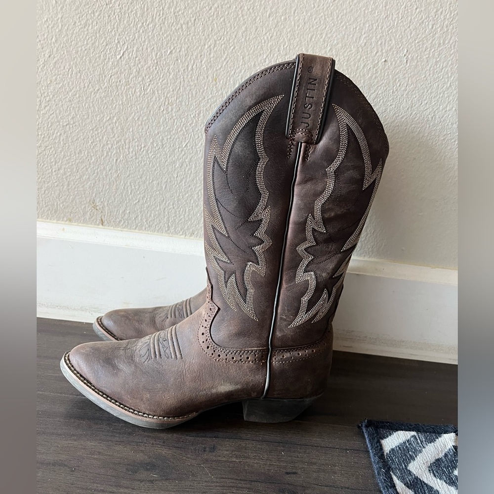 Justin Boots Brown